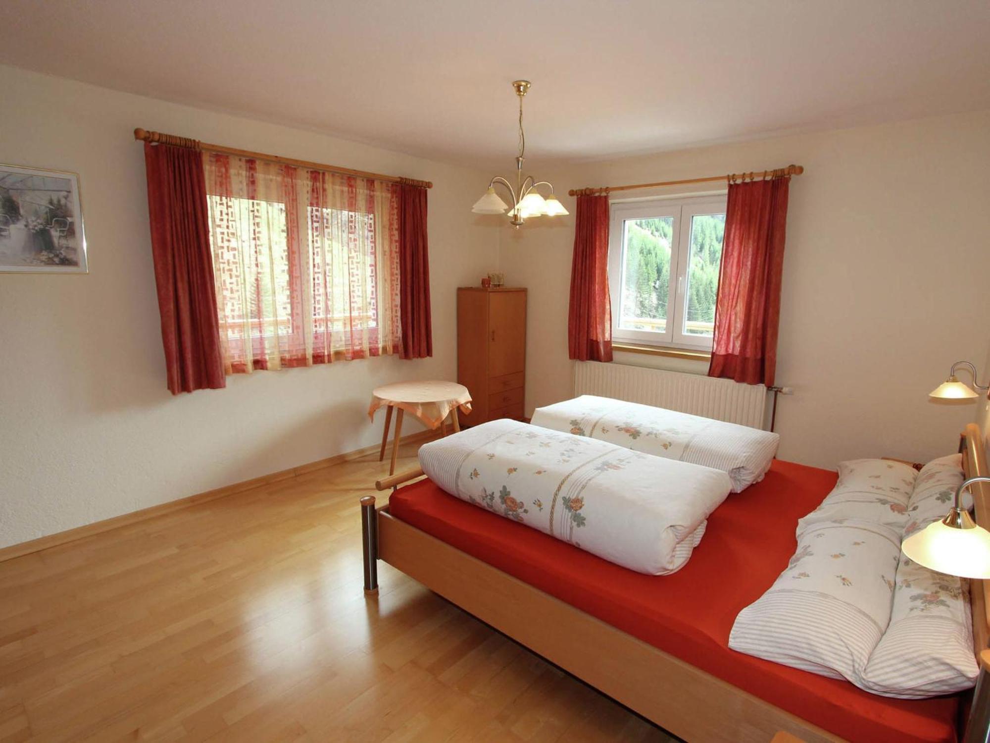 Home With A Wooden Decor And Full Of Atmosphere Außervillgraten Exteriör bild