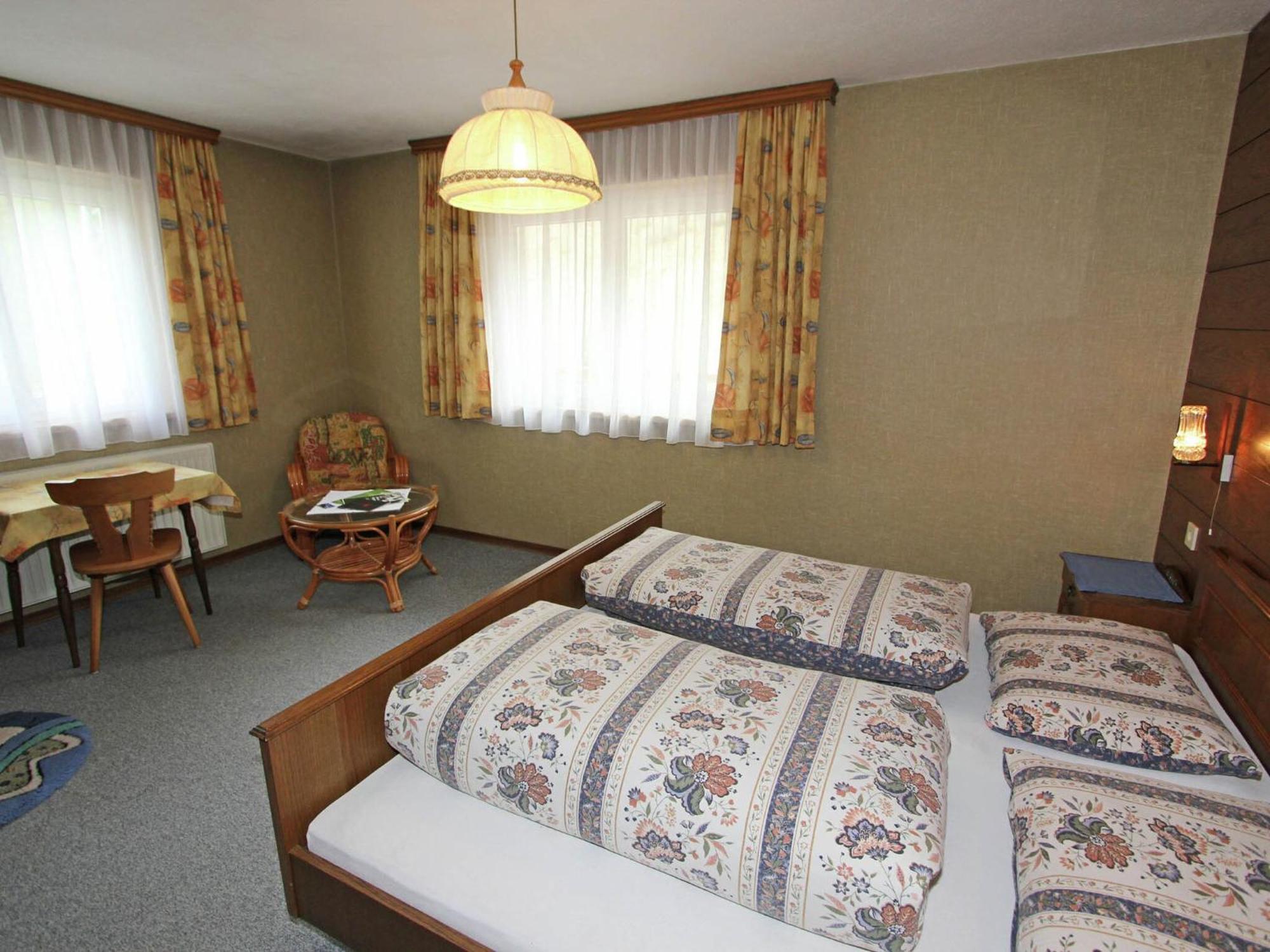 Home With A Wooden Decor And Full Of Atmosphere Außervillgraten Exteriör bild