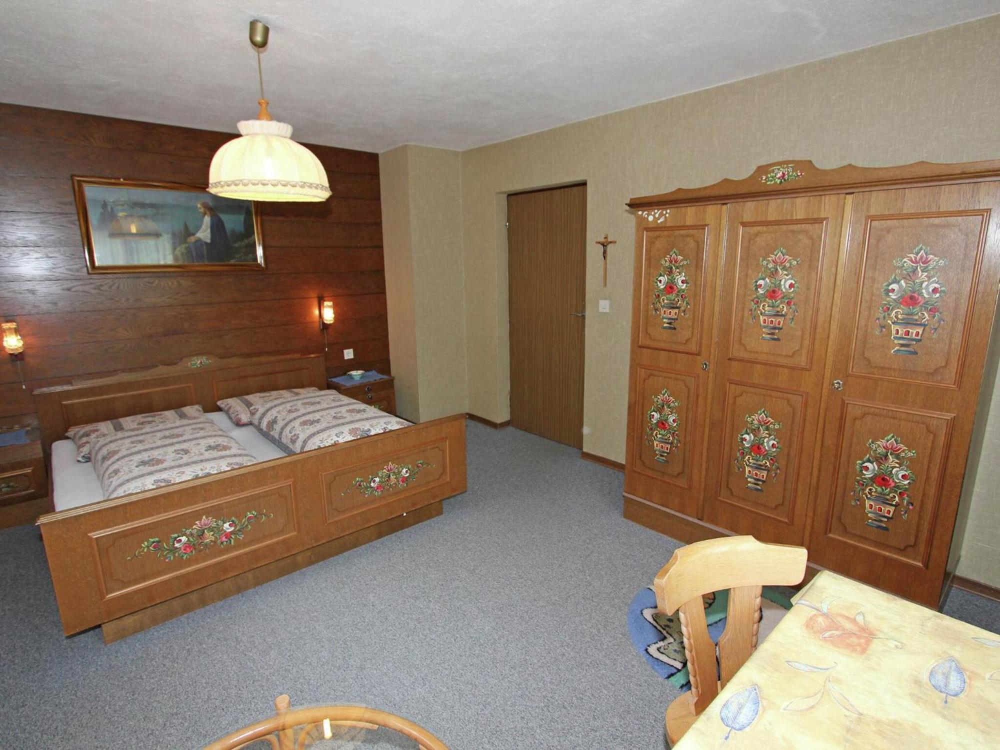 Home With A Wooden Decor And Full Of Atmosphere Außervillgraten Exteriör bild