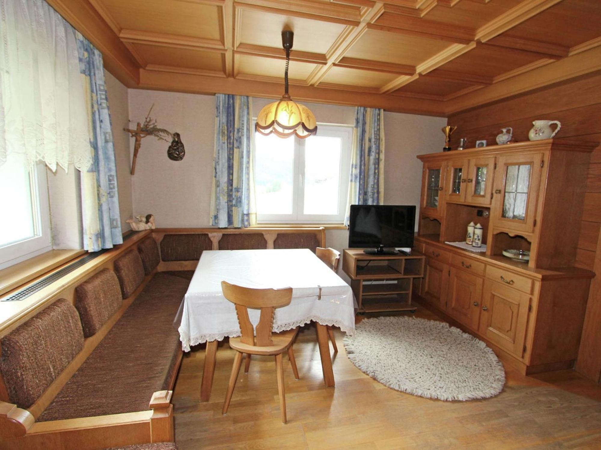 Home With A Wooden Decor And Full Of Atmosphere Außervillgraten Exteriör bild